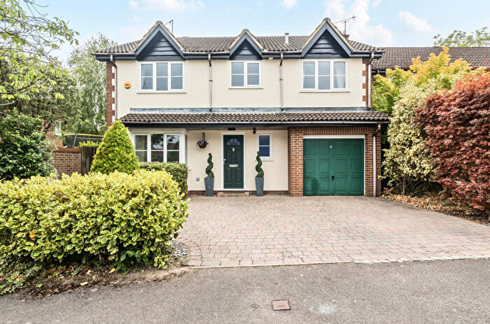 5 Bedroom Detached House For Sale In Tees Close, Chandler's Ford, Hampshire, SO53