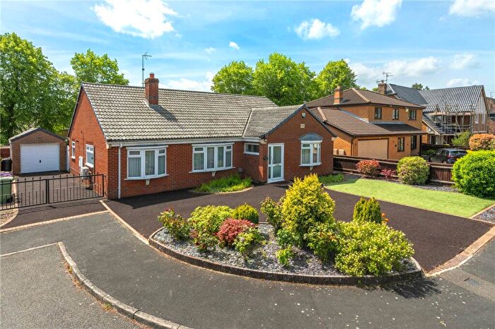 3 Bedroom Bungalow For Sale In Galletly Close, Bourne, Lincolnshire, PE10