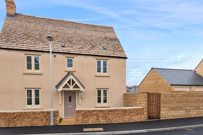 3 Bedroom Detached House To Rent In Gardner Way, Cirencester, Gloucestershire, GL7