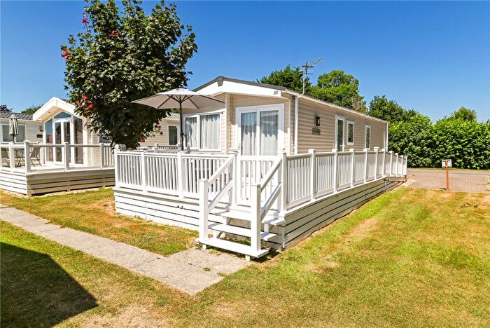 2 Bedroom Park Home For Sale In Rowan, Hoburne Bashley Holiday Park, New Milton, Hampshire, BH25