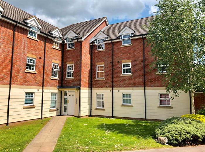 2 Bedroom Apartment For Sale In Mandarin Drive, Newbury, RG14