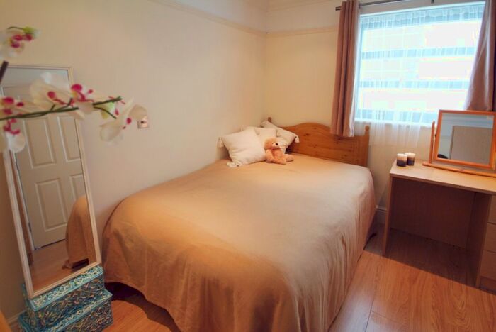 3 Bedroom Flat To Rent In Bedford Place, Southampton, SO15