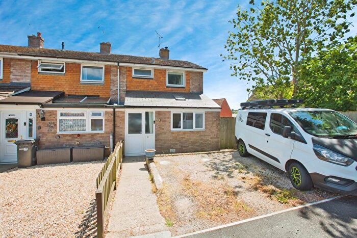 3 Bedroom End Of Terrace House For Sale In Sandringham Road, Yeovil, BA21