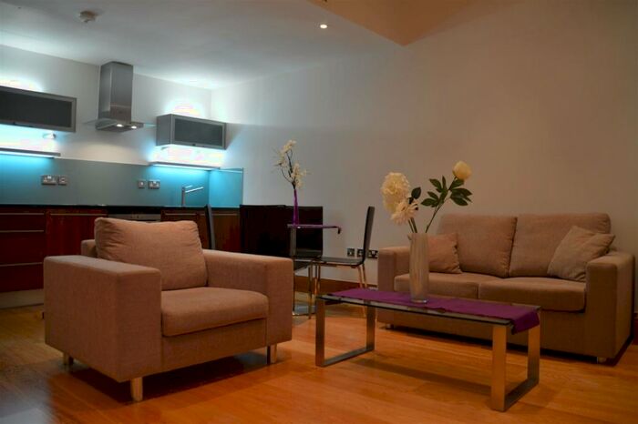 1 Bedroom Flat To Rent In Baker Street, Marylebone, London, NW1