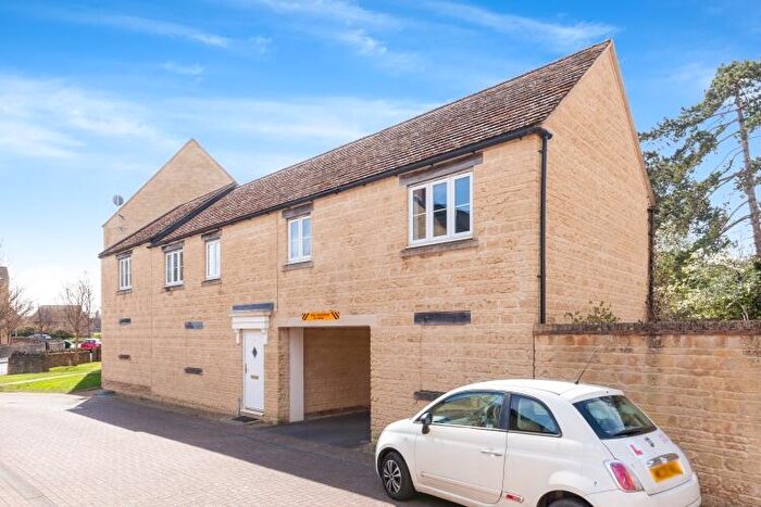 2 Bedroom Apartment To Rent In Jacobs Mill, Witney, OX28