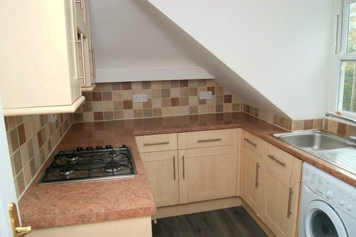 1 Bedroom Flat To Rent In Winchester Road, Chandlers Ford, Eastleigh, Hampshire, SO53
