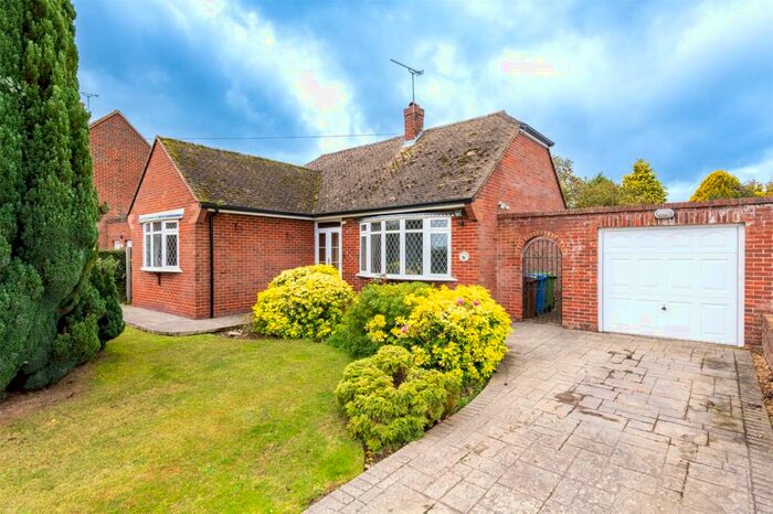 3 Bedroom Bungalow For Sale In Milstead, Sittingbourne, Kent, ME9