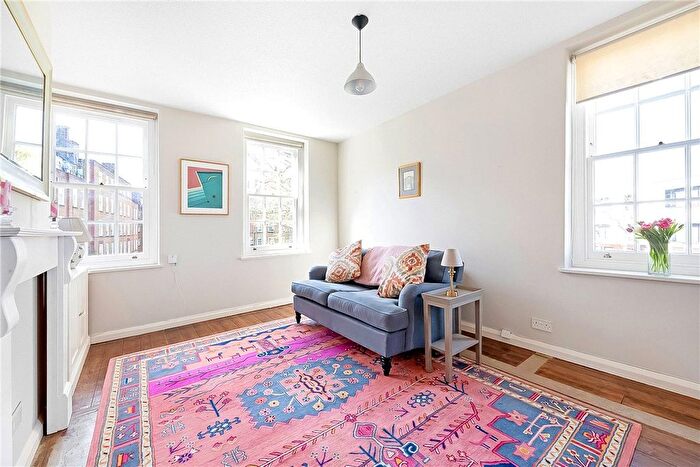 1 Bedroom Flat For Sale In Vicarage Crescent, London, SW11