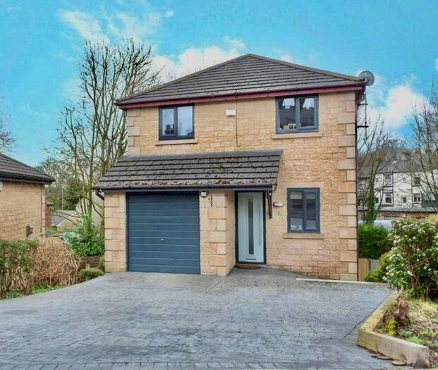 4 Bedroom Detached House To Rent In Young Street, Ramsbottom, Bury, BL0