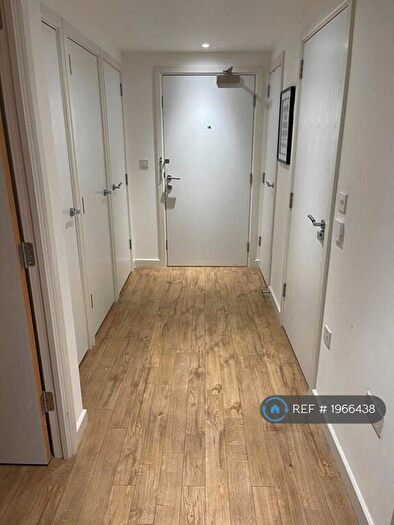 1 Bedroom Flat To Rent In Gothenburg Court, London, SE8