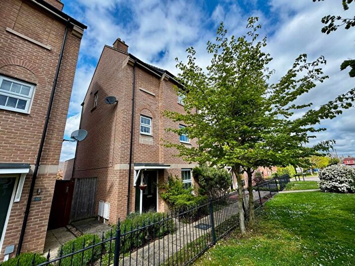 4 Bedroom End Of Terrace House To Rent In Primrose Avenue, Downham Market, PE38