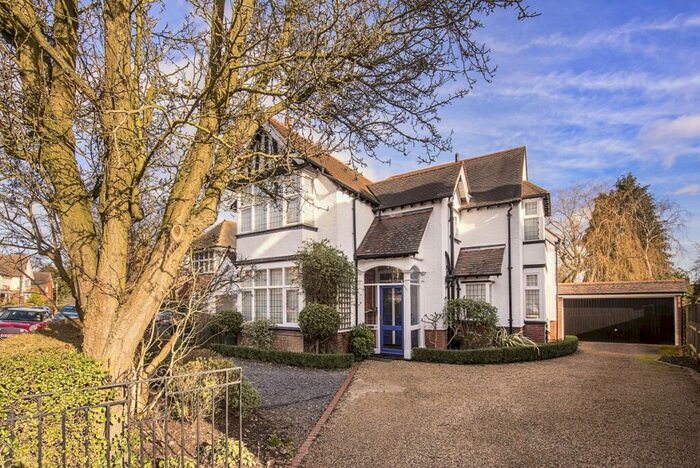 4 Bedroom Detached House To Rent In Blenheim Road St. Albans, AL1