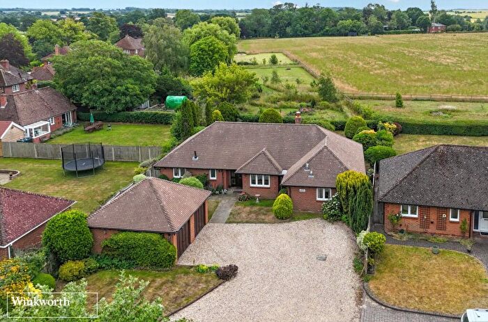 4 Bedroom Detached House For Sale In Monk Sherborne, Hampshire, RG26