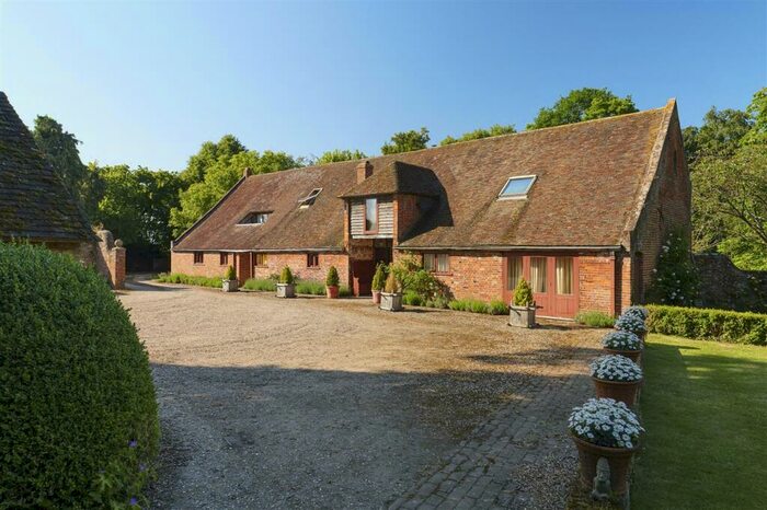 6 Bedroom Detached House To Rent In Lords, Ashford Road, Sheldwich, ME13