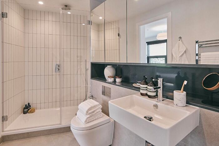 1 Bedroom Apartment To Rent In The Octagon, Birmingham, B3