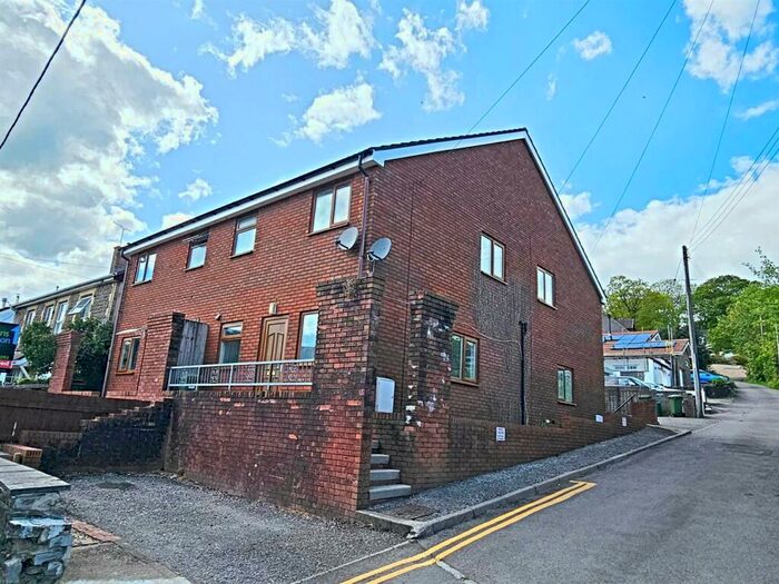 2 Bedroom End Of Terrace House To Rent In Dehewydd Lane, Llantwit Fardre, Pontypridd, CF38