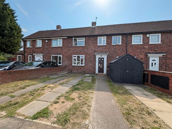 3 Bedroom Terraced House For Sale In Branton Place, Chapelfields, YO26