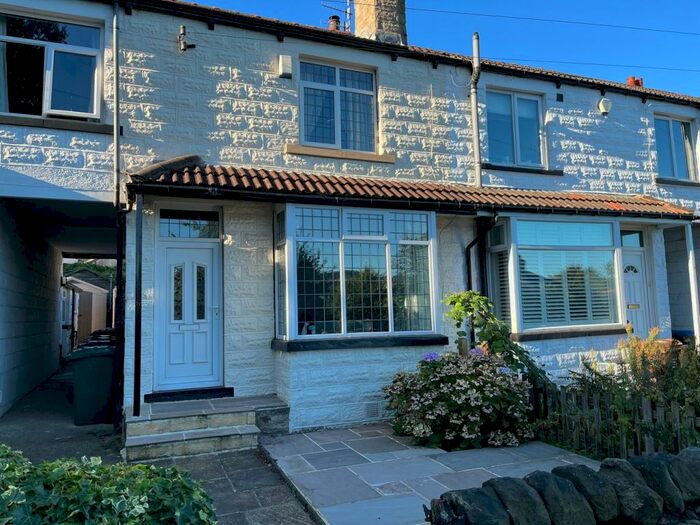 Houses for sale & to rent in BD18 4NG, Dallam Road, Shipley Shipley