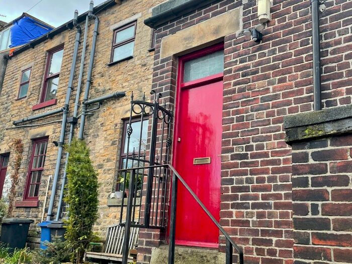 Studio To Rent In South Road, Sheffield, S6