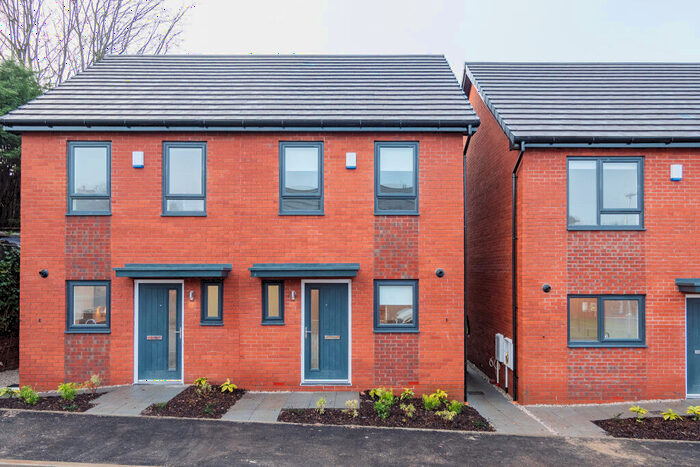 2 Bedroom House To Rent In Barnabas Drive, Salford, M6