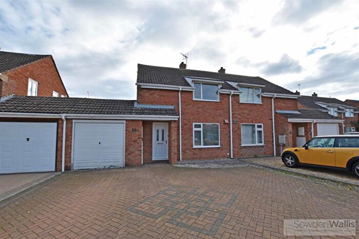 3 Bedroom Semi-Detached House For Sale In Arran Road, Stamford, PE9