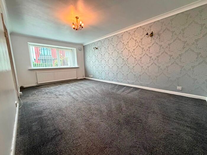 2 Bedroom Flat To Rent In A East Park Road, Blackburn., BB1