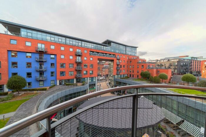 2 Bedroom Apartment To Rent In Fitzwilliam Street, City Centre, Sheffield, S1