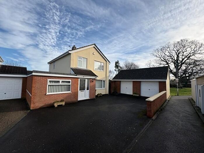 3 Bedroom Property For Sale In Belmont Close, Bridgwater, TA6