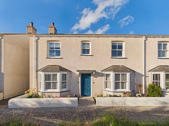 4 Bedroom Semi Detached House For Sale In Plas Lethesow, Nansledan, TR8
