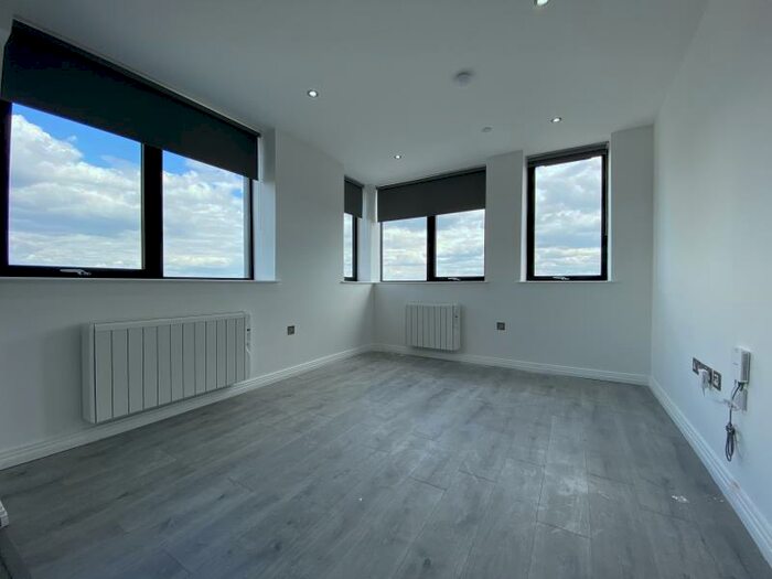 2 Bedroom Penthouse To Rent In Knights House, Parade, Sutton Coldfield, B72