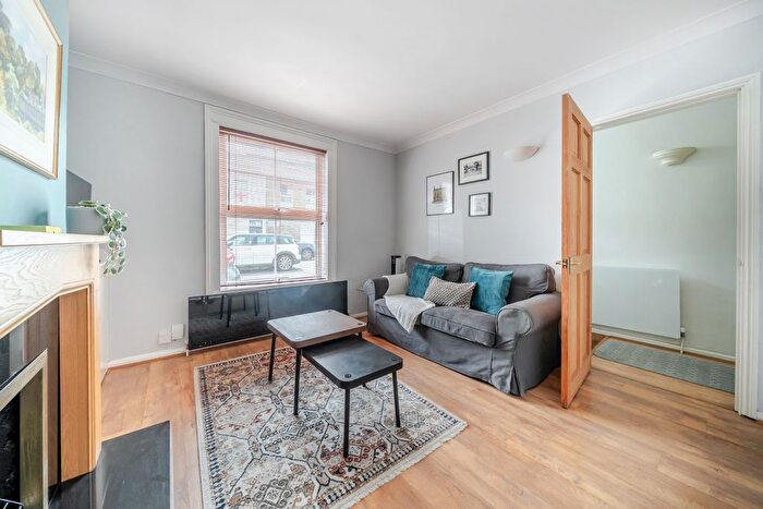 2 Bedroom Terraced House To Rent In Albert Street, Windsor, SL4