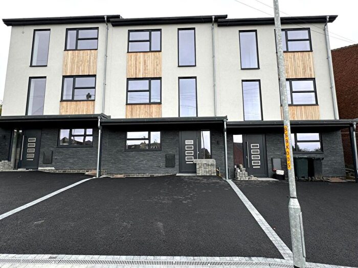 4 Bedroom Town House To Rent In Spring Grove, Gravesend, DA12