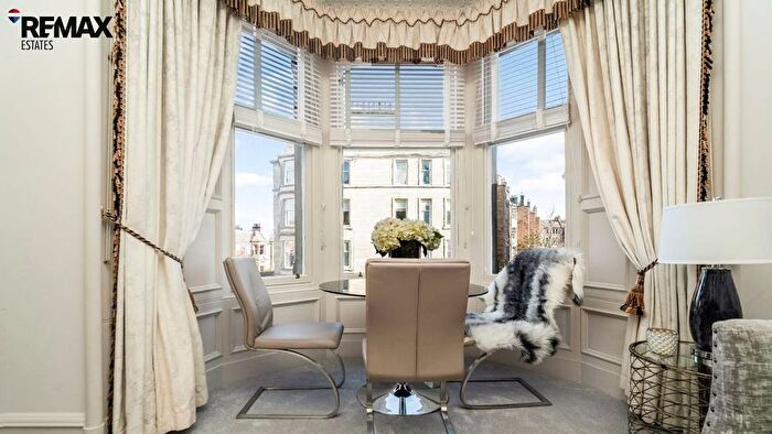 2 Bedroom Flat For Sale In Comely Bank Avenue, Edinburgh, EH4