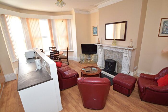 2 Bedroom Flat To Rent In Marlborough Terrace, Bridlington, East Riding Of Yorkshire, YO15