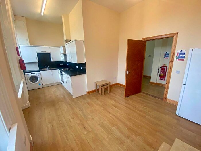 4 Bedroom Flat To Rent In Reform Street, Dundee (City Centre), DD1