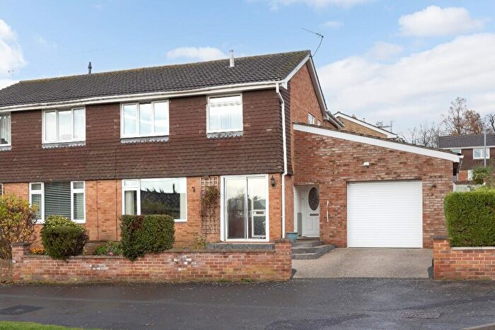 4 Bedroom Semi Detached House For Sale In Eastbourne Gardens, Trowbridge, BA14