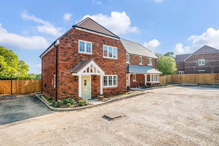 3 Bedroom Detached House For Sale In Hill Street, Totton, Hampshire, SO40