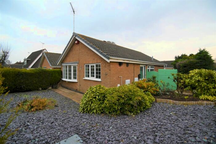 2 Bedroom Detached Bungalow To Rent In Swannington Close, Bessacarr, Doncaster, DN4