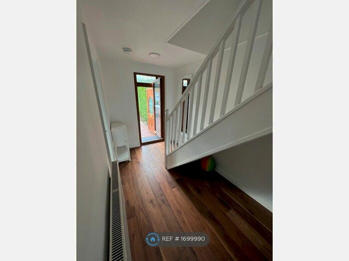 3 Bedroom Terraced House To Rent In Temple Close, London, SE28