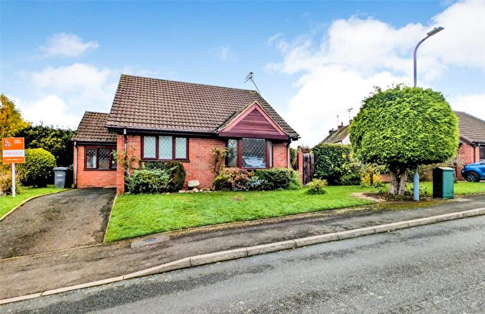 2 Bedroom Bungalow For Sale In Greaves Gardens, Kidderminster, Worcestershire, DY11
