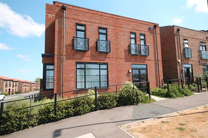 3 Bedroom Detached House To Rent In Fairbrass Way, Canterbury, CT1