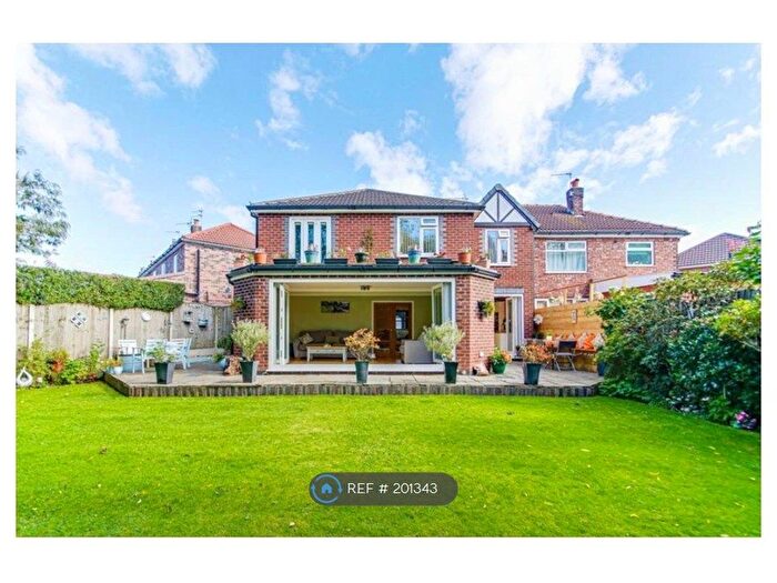 4 Bedroom Semi-Detached House To Rent In Mount Drive, Urmston, Manchester, M41