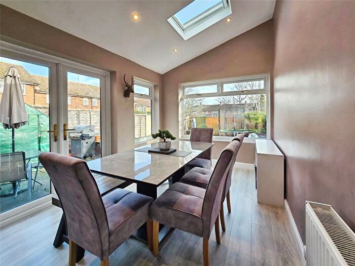 2 Bedroom End Terrace House For Sale In Lindenhill Road, Bracknell, Berkshire, RG42