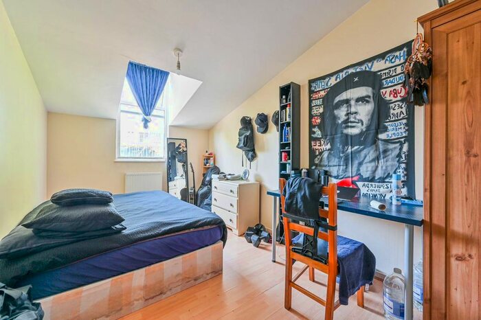 6 Bedroom End Terrace House For Sale In St Lawrence Way, Brixton, London, SW9