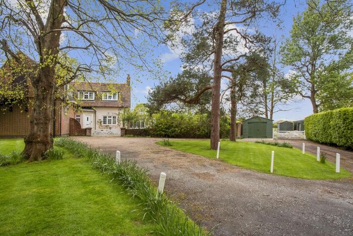 3 Bedroom Cottage To Rent In Park Road, Marden, Tonbridge, TN12