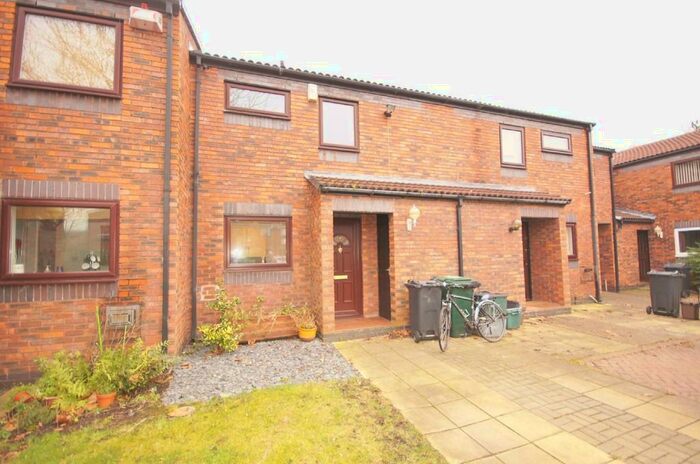 2 Bedroom Terraced House To Rent In Foxwist Close, Chester, CH2