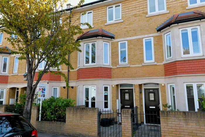 4 Bedroom Town House To Rent In Claude Road, Leyton, London, E10