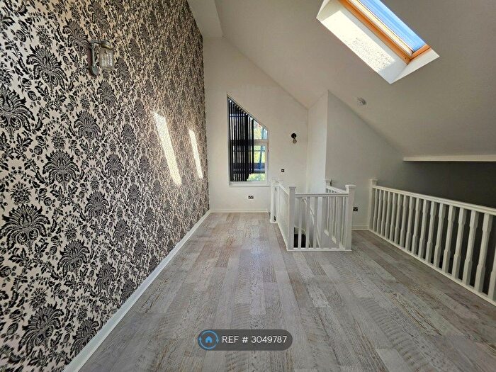 2 Bedroom Flat To Rent In Phoebe Road, Pentrechwyth, Swansea, SA1