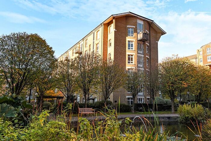 2 Bedroom Flat To Rent In Fairfield Road, Bow Quarter, E3