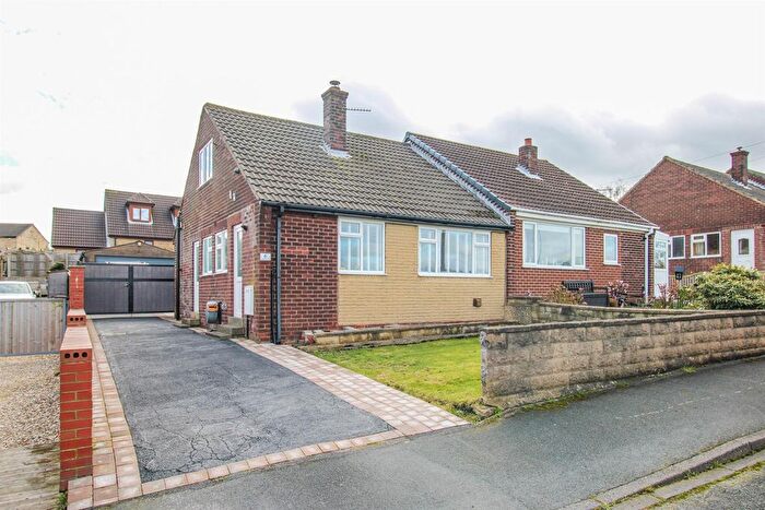2 Bedroom Semi Detached Bungalow For Sale In Bridle Close, Netherton, Wakefield, WF4